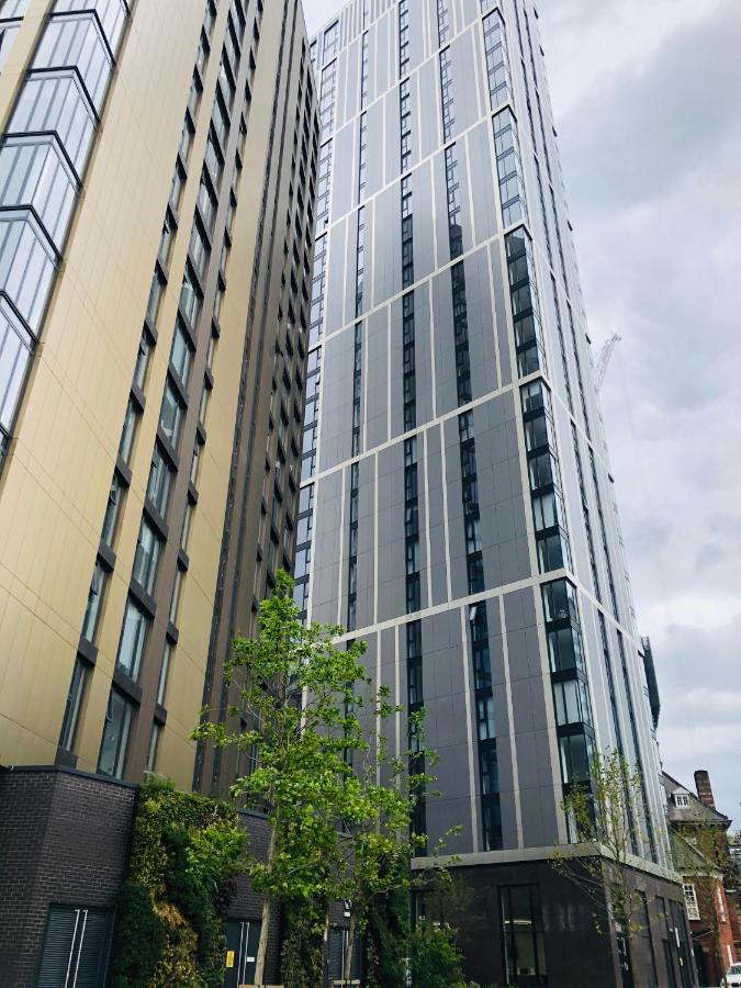 Luxury 2 Bedroom Apartment, On Broad Street! Birmingham Eksteriør billede